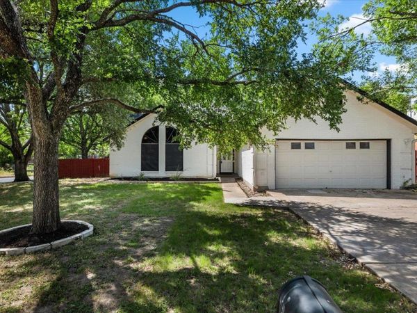 201 Susana LN , Georgetown, TX 78628
