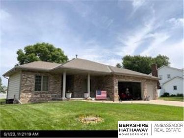 20614 Antler Street, Omaha, NE 68022