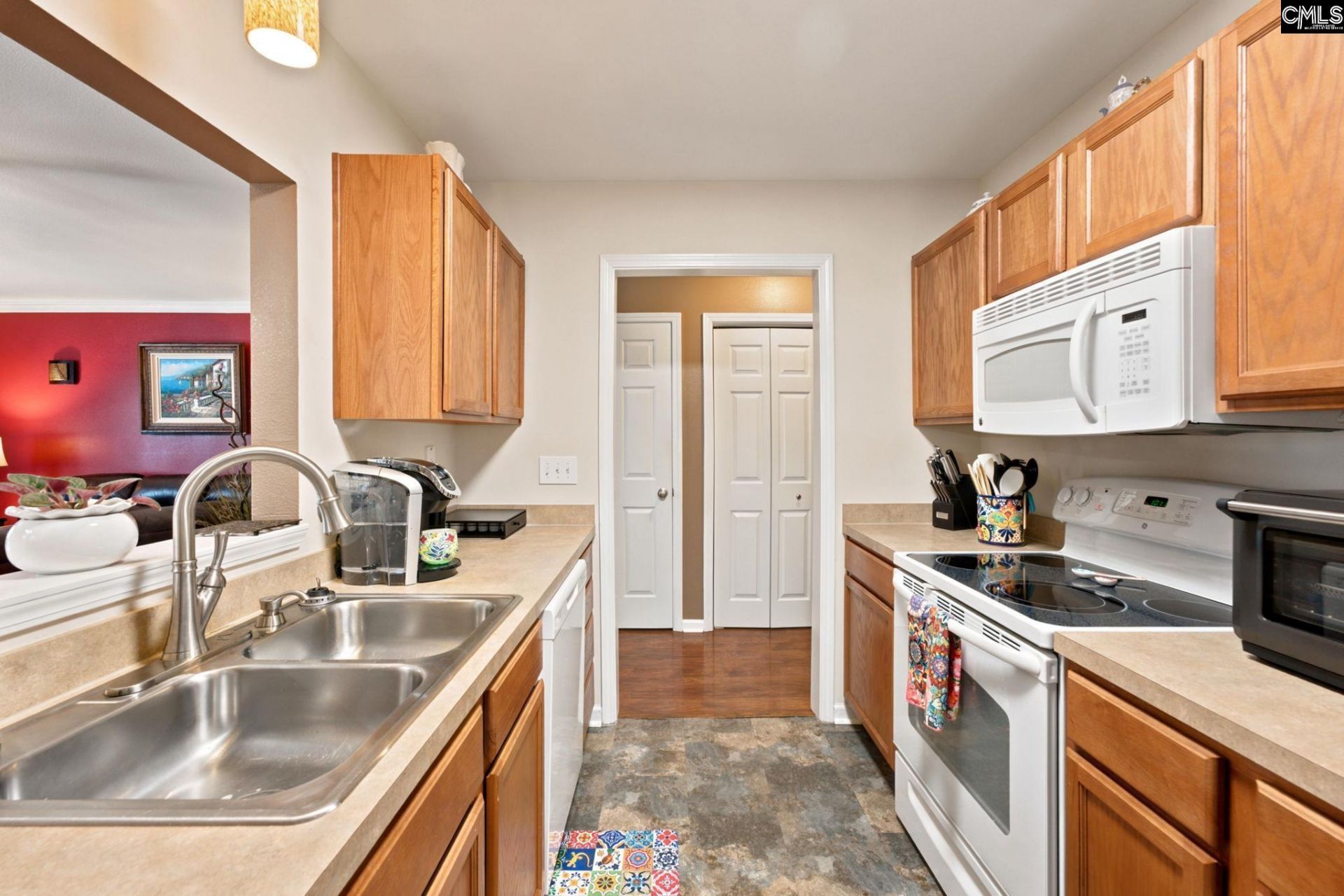 701 Silverbell Court Photo 8