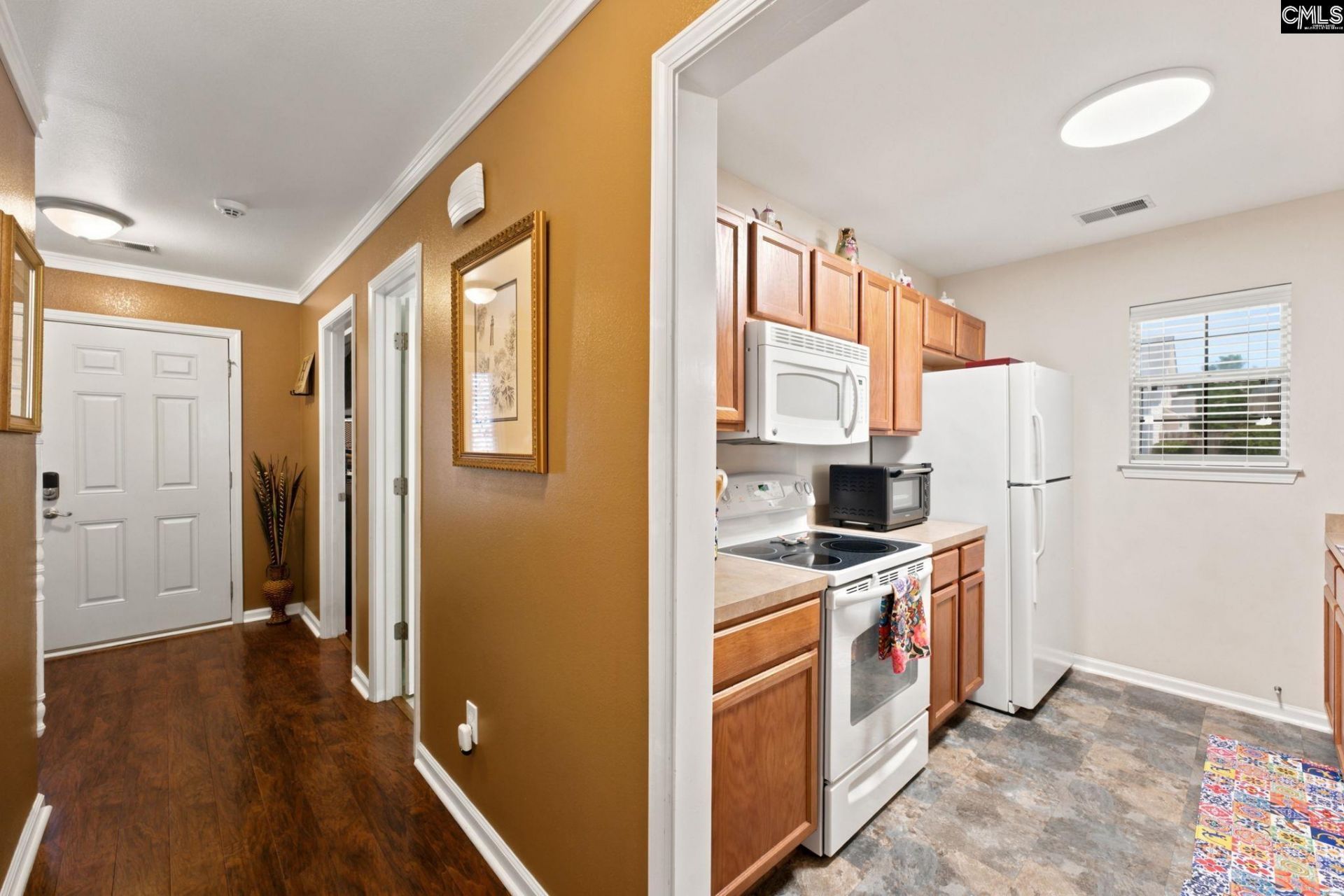 701 Silverbell Court Photo 9