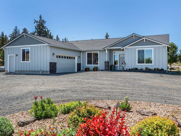 4137 NW 39th Drive, Redmond, OR 97756