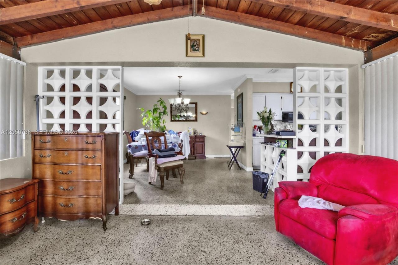 1052 NW 25th Ave , Miami, FL 33125 Photo