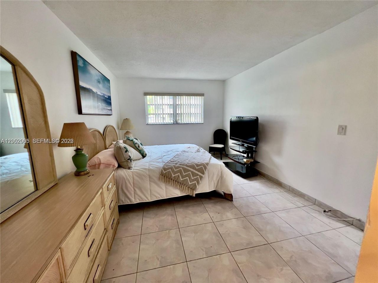 501 Blue Heron Dr, Unit 121-A, Hallandale Beach, FL 33009 Photo