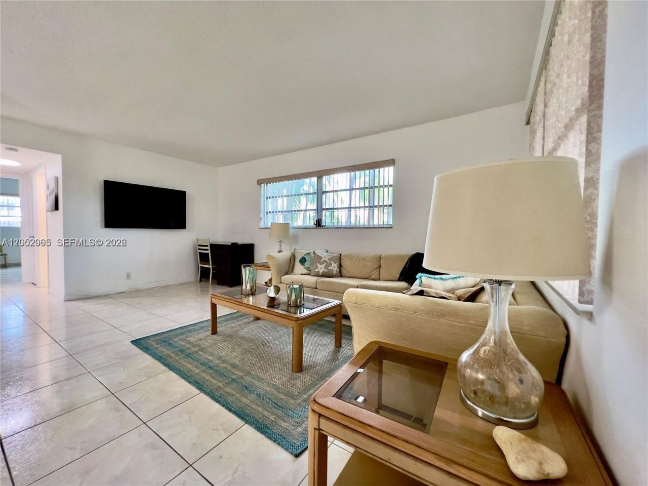 501 Blue Heron Dr, Unit 121-A, Hallandale Beach, FL 33009 Photo