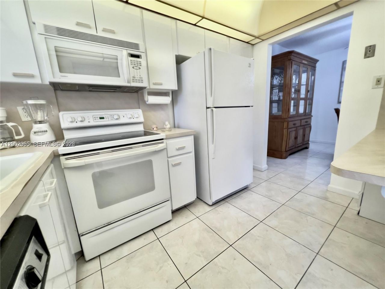 501 Blue Heron Dr, Unit 121-A, Hallandale Beach, FL 33009 Photo