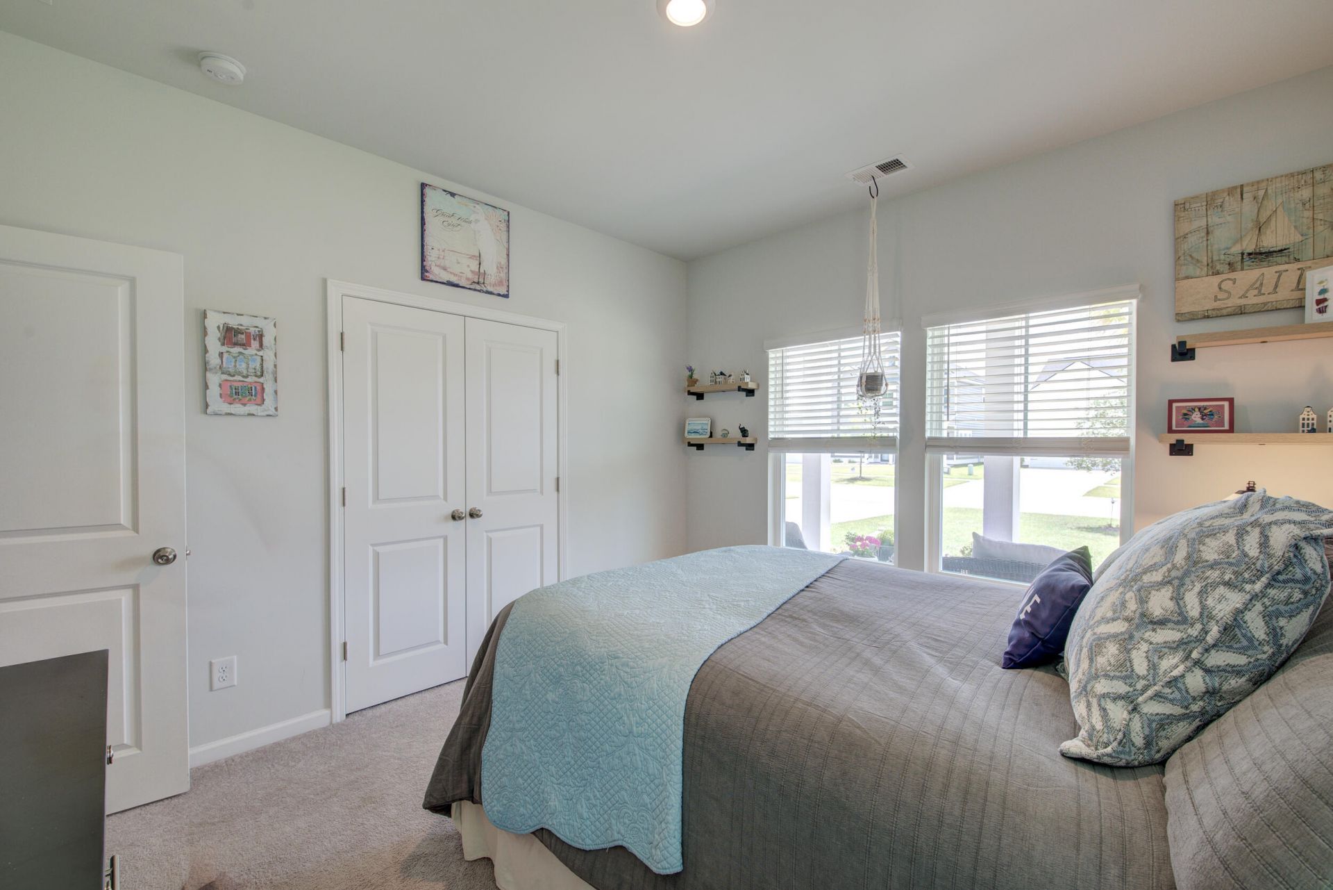 142 Haverhill Street Photo 25