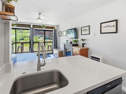 11591 Snowpeak Way , Unit #208, Truckee, CA 96161 Photo
