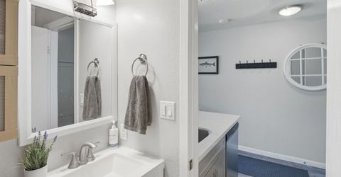 11591 Snowpeak Way , Unit #208, Truckee, CA 96161 Photo