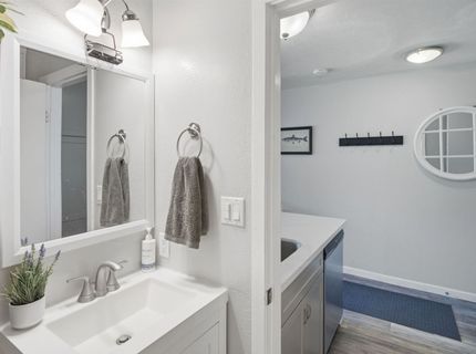 11591 Snowpeak Way , Unit #208, Truckee, CA 96161 Photo