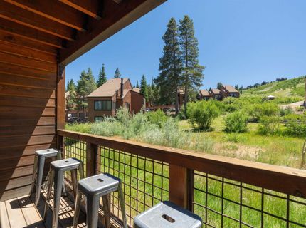 11591 Snowpeak Way , Unit #208, Truckee, CA 96161 Photo