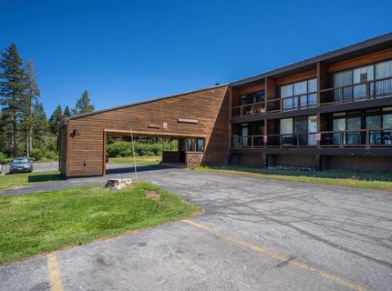 11591 Snowpeak Way , Unit #208, Truckee, CA 96161 Photo