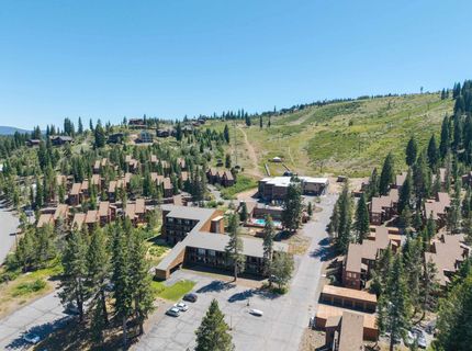 11591 Snowpeak Way , Unit #208, Truckee, CA 96161 Photo