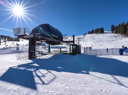 11591 Snowpeak Way , Unit #208, Truckee, CA 96161 Photo