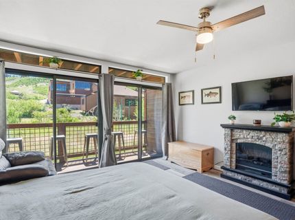 11591 Snowpeak Way , Unit #208, Truckee, CA 96161 Photo