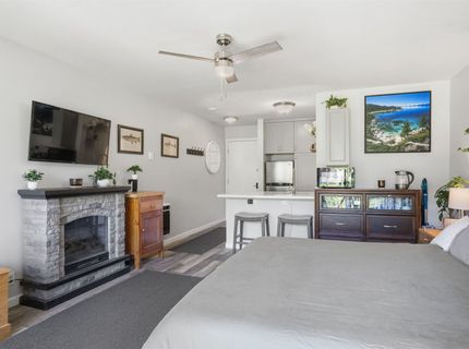 11591 Snowpeak Way , Unit #208, Truckee, CA 96161 Photo