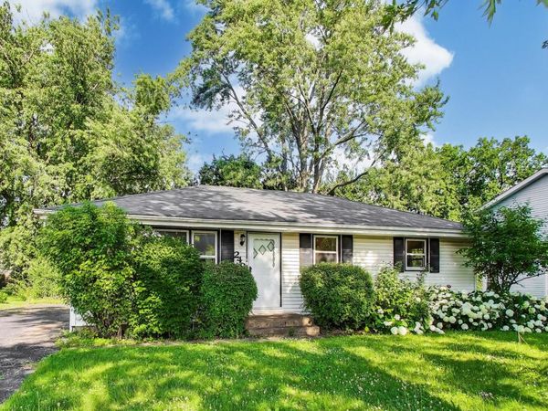 249 Sunrise Avenue , Willowbrook, IL 60527