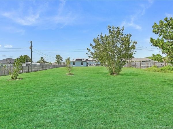 1361 SW Edinburgh Drive , Port St Lucie, FL 34953
