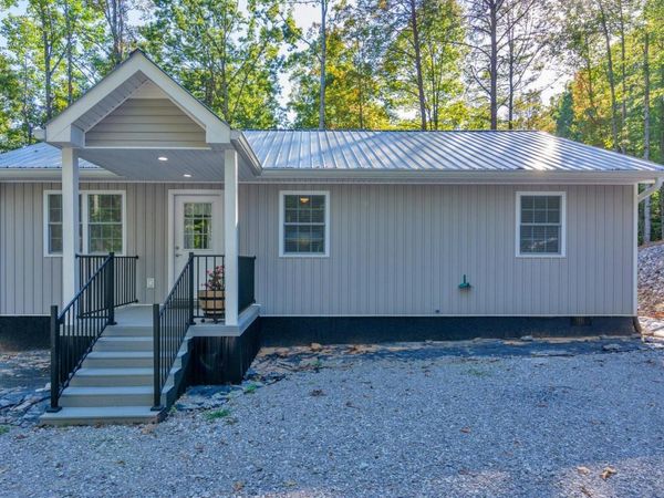 890 Lee Station Mtn Road, Pikeville, TN 37367