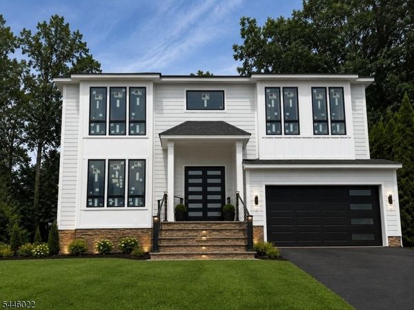 29 Spier Dr, Livingston, NJ 07039