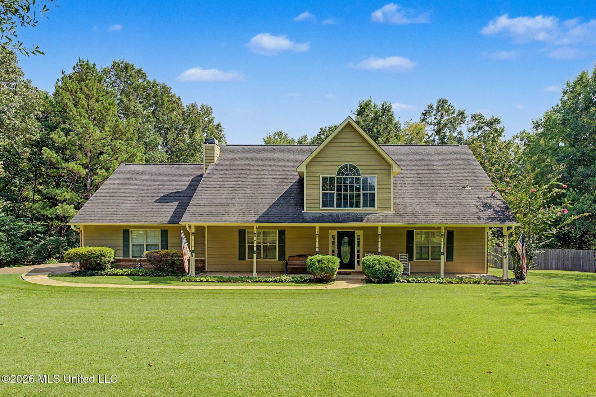 12985 Pine Crest Drive, Olive Branch, MS 38654 Main Photo