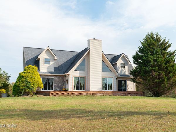 3767 Phillips Flats Rd , Oneida, TN 37841