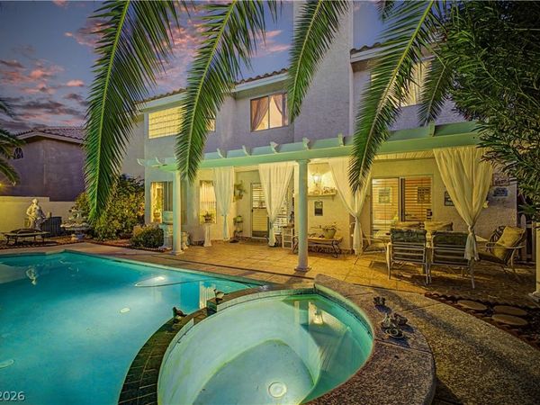 8208 Swan Lake Avenue , Las Vegas, NV 89128