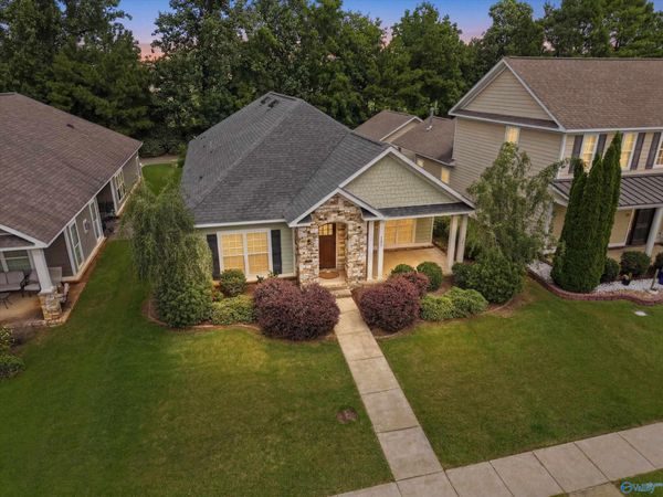 6439 Lincoln Park Place, Huntsville, AL 35806
