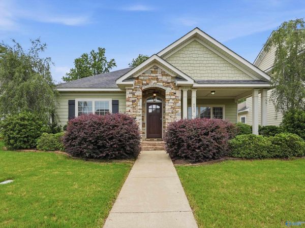 6439 Lincoln Park Place, Huntsville, AL 35806