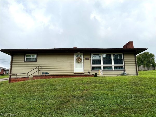 122 White Bell Circle, Wellsburg, WV 26070