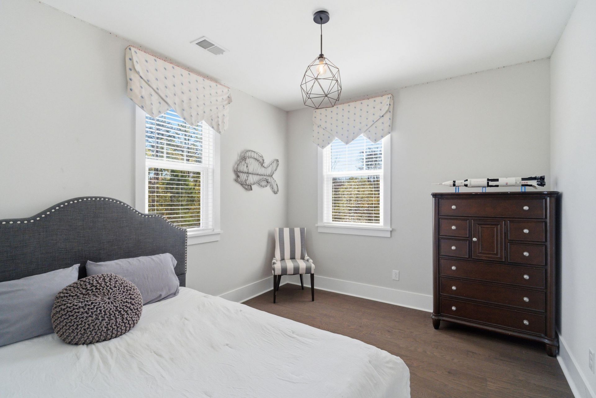 1645 Banning Street Photo 33