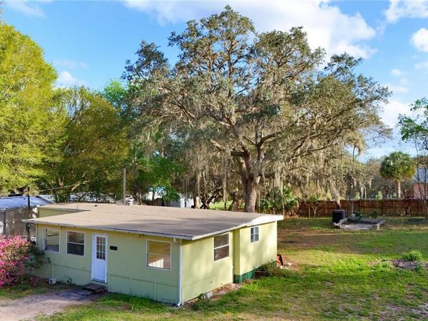 18274 SE 22ND PLACE , SILVER SPRINGS, FL 34488