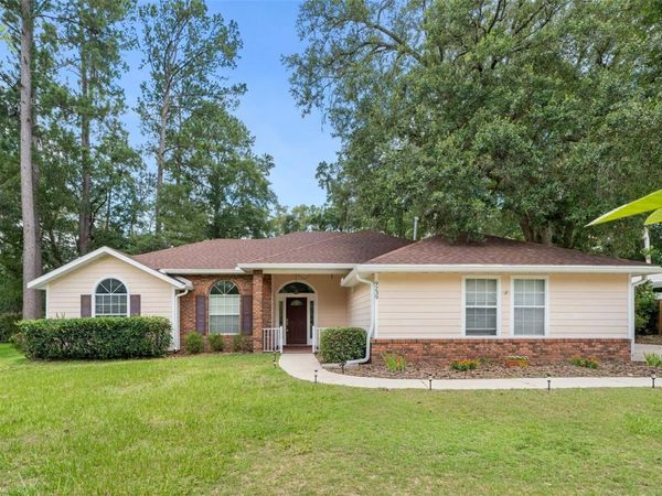9239 NW 16TH PLACE , GAINESVILLE, FL 32606