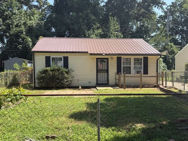 228 Burch Rd, Clarksville, TN 37042