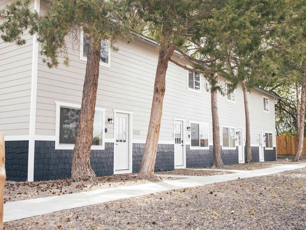 1223 S Maple St, Nampa, ID 83686