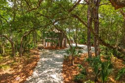 8840 Marsh Aire Lane photo 4