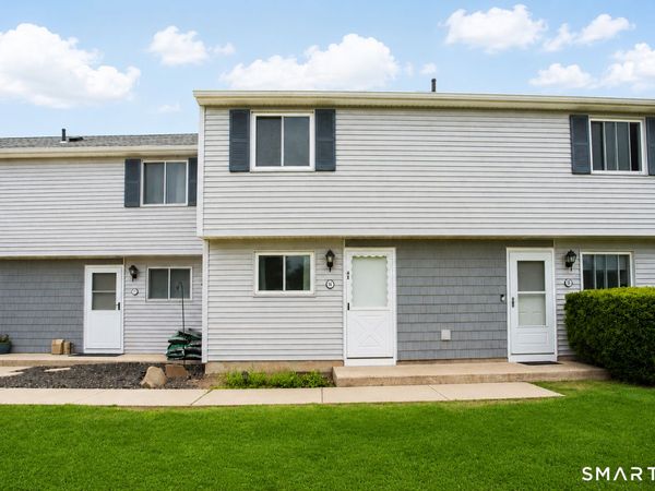16 Seymour, Unit 4E, East Granby, CT 06026