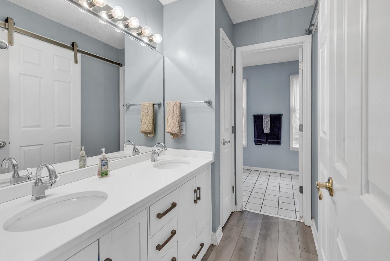 231 Lander Dr. Photo 11
