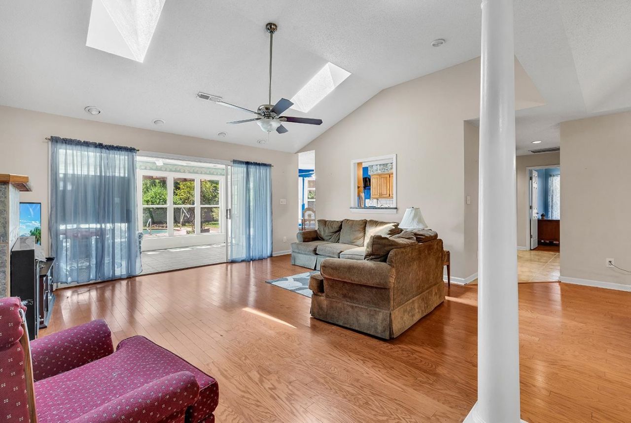 231 Lander Dr. Photo 17