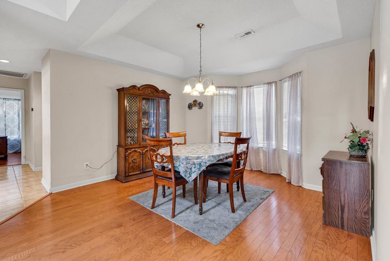 231 Lander Dr. Photo 6