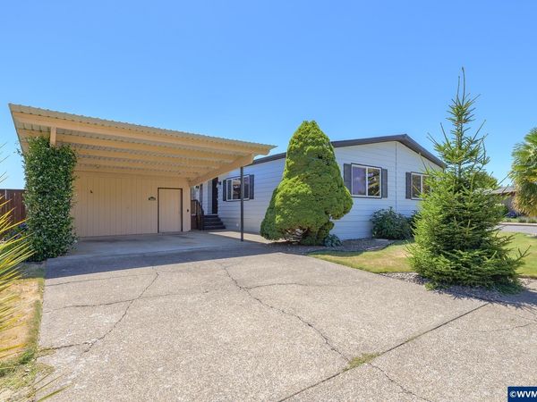 1444 NW 9th Ct, McMinnville, OR 97128