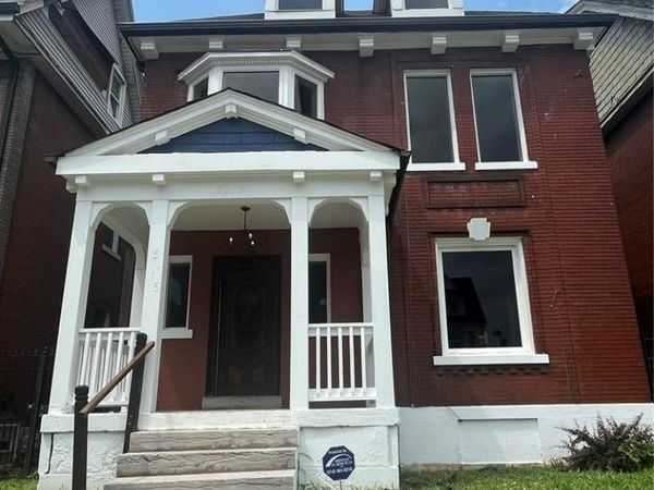 5115 Cabanne Avenue , St Louis, MO 63113