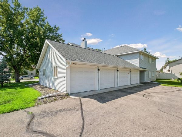 6613 162nd Court, Unit 323, Rosemount, MN 55068