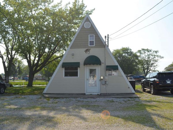 49 EMS B40g Lane, Leesburg, IN 46538
