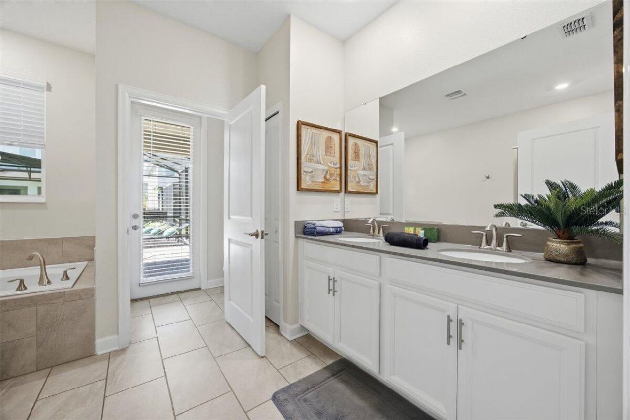 4576 Target , Kissimmee, FL 34746 Photo