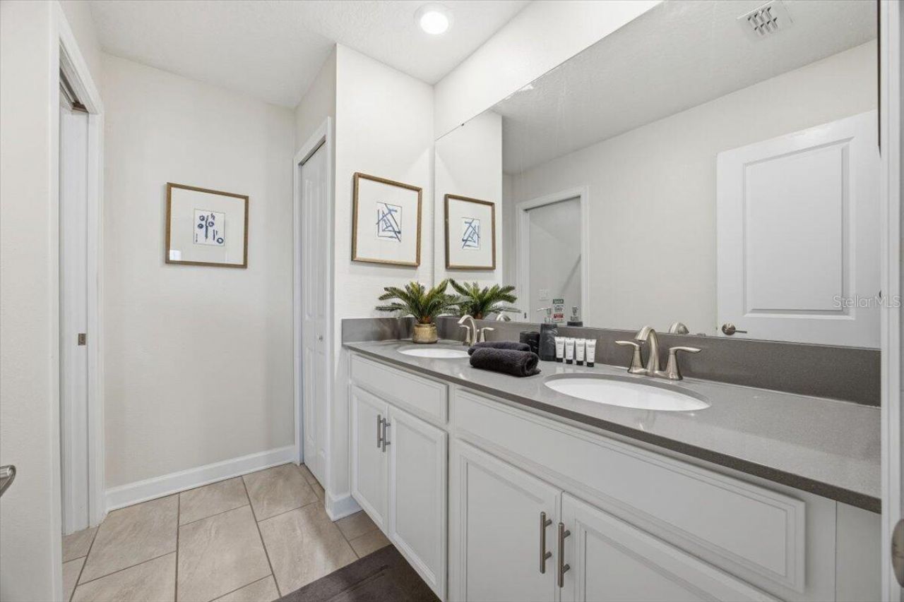 4576 Target , Kissimmee, FL 34746 Photo