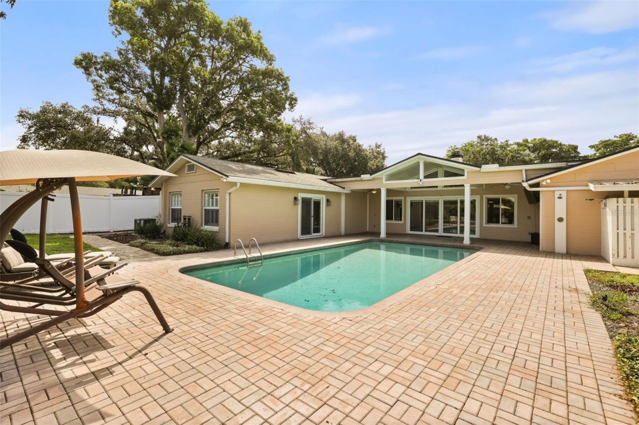 1523 Lake Shore Drive, Orlando, FL 32803 Photo