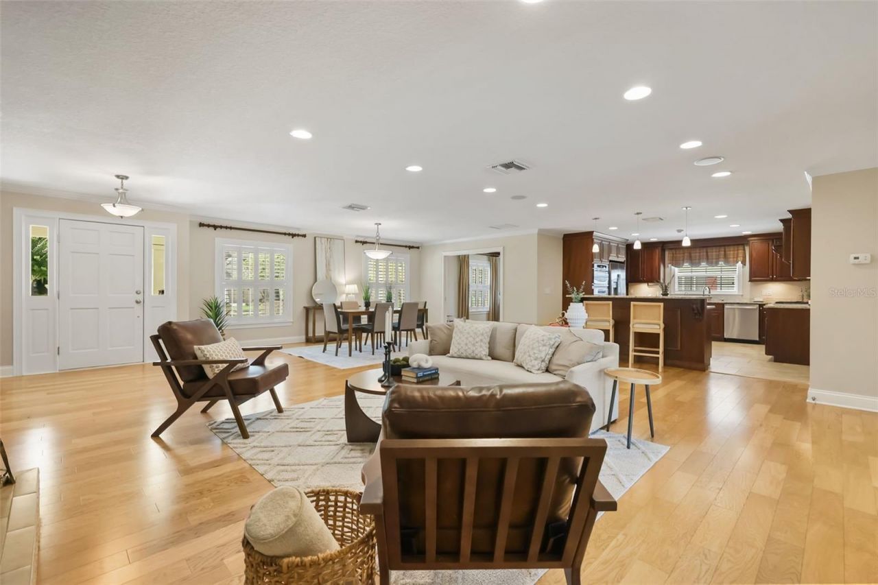 1523 Lake Shore Drive, Orlando, FL 32803 Photo