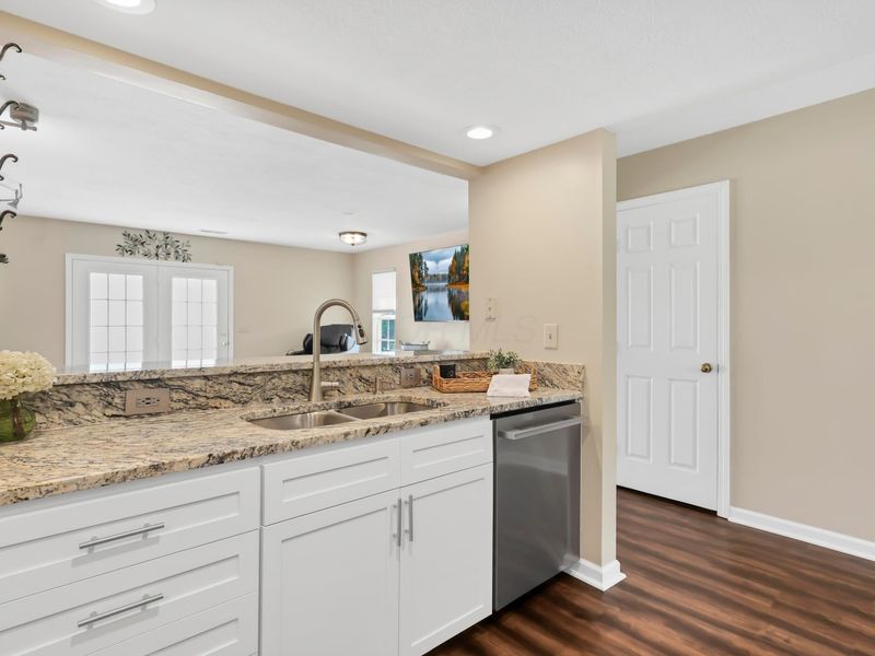 6333 Lakeview Drive E, Unit 6333, Grove City, OH 43123 Photo 14