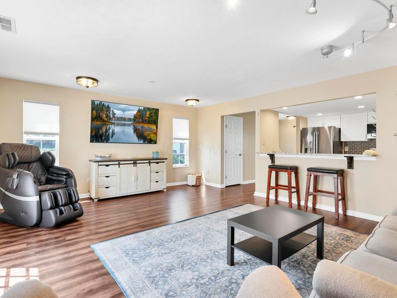 6333 Lakeview Drive E, Unit 6333, Grove City, OH 43123 Photo 7