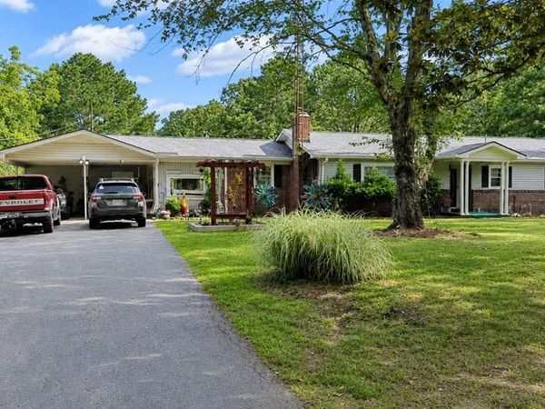 165 Smith Ln , Camden, TN 38320